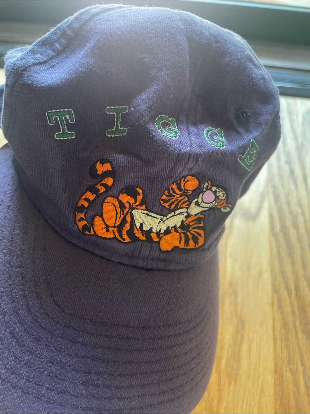 Vintage 90s Tigger Embroidered Baseball Cap Purple: adjustable - Picture 3 of 6